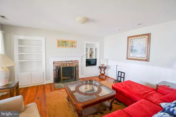 West River, MD 20778,1045 BACK BAY BEACH RD