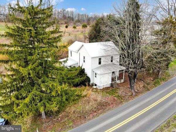 Hedgesville, WV 25427,8748 RIVER RD