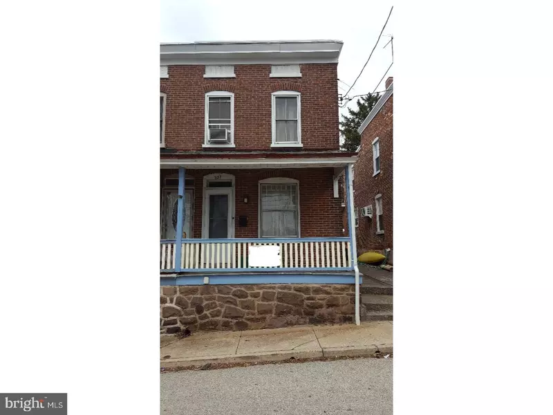 327 SUMMER ST, Royersford, PA 19468