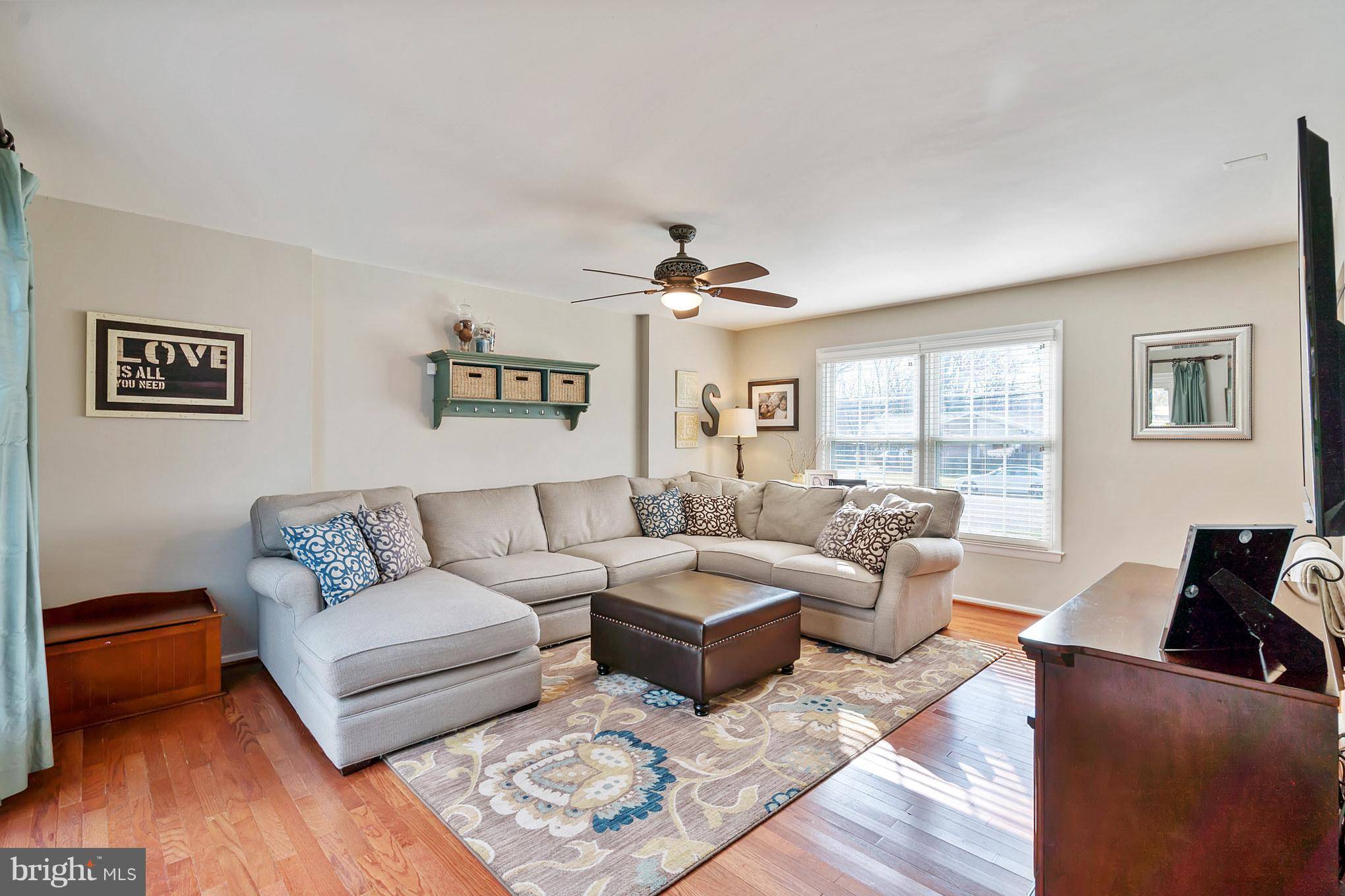 Vienna, VA 22180,8426 COTTAGE ST