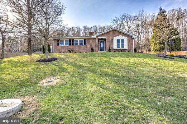 1804 FRIEDENSBURG RD, Reading, PA 19606