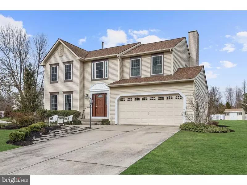 501 MONMOUTH DR, Mount Laurel, NJ 08054