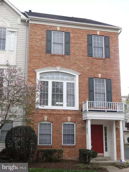 5826 PEARSON LN, Alexandria, VA 22304