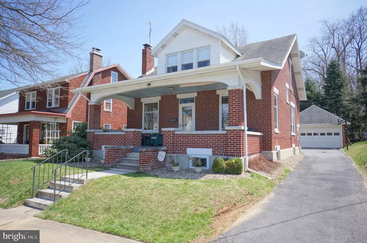 Mechanicsburg, PA 17055,15 W MAPLEWOOD AVE