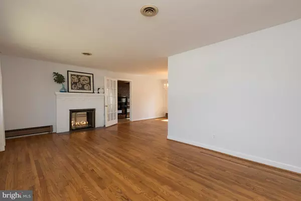 Cheverly, MD 20785,2501 LAKE AVE