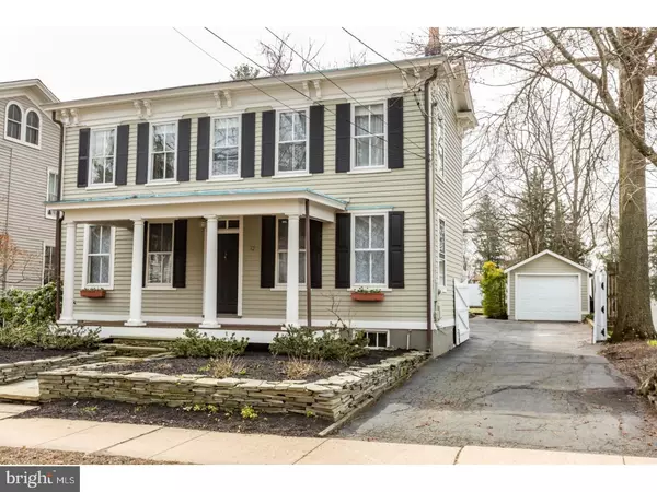 12 E DELAWARE AVE, Pennington, NJ 08534