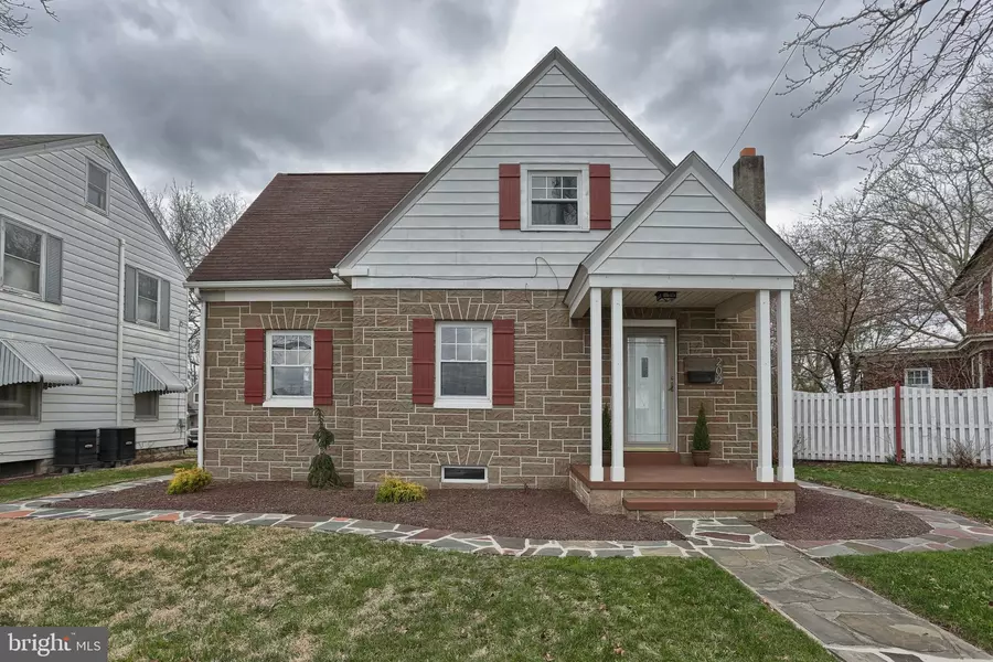 202 N COLLEGE ST, Myerstown, PA 17067