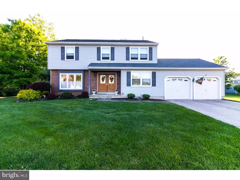 2 FARNHAM CT, Laurel Springs, NJ 08021