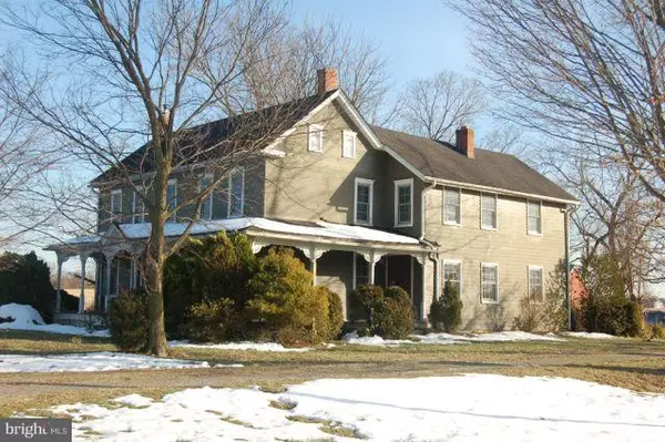 3782 GOLF COURSE RD, Martinsburg, WV 25404