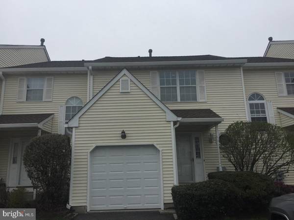 17 PILGRIM CT, Ewing, NJ 08628