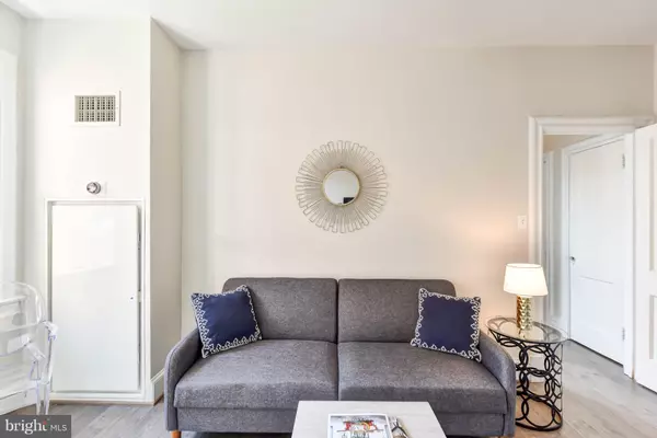 Washington, DC 20008,3446 CONNECTICUT AVE NW #308