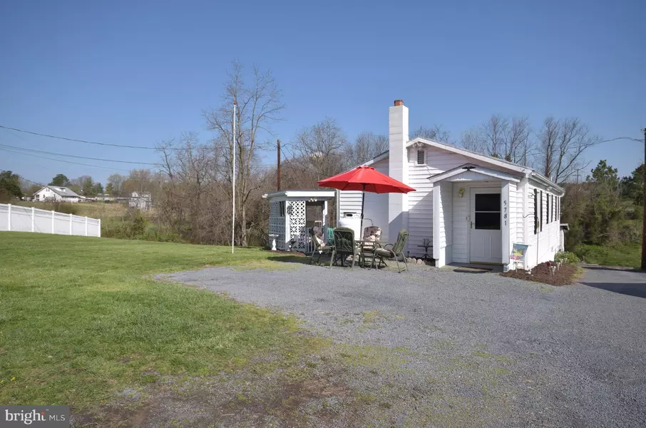 5781 GOSPEL ST, Mount Jackson, VA 22842