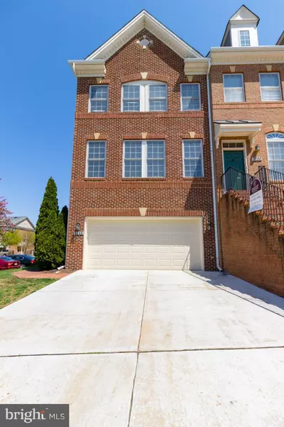 9688 POTTERS HILL CIR, Lorton, VA 22079