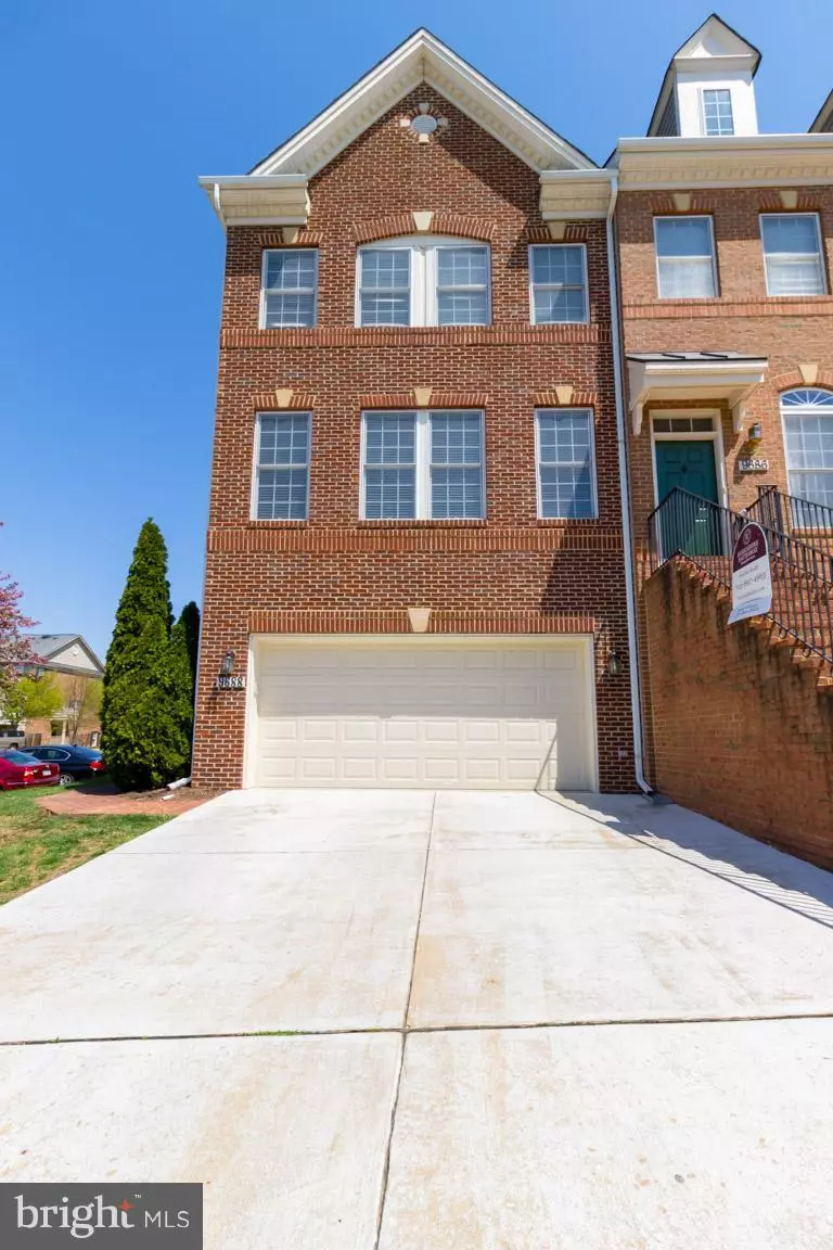 Lorton, VA 22079,9688 POTTERS HILL CIR