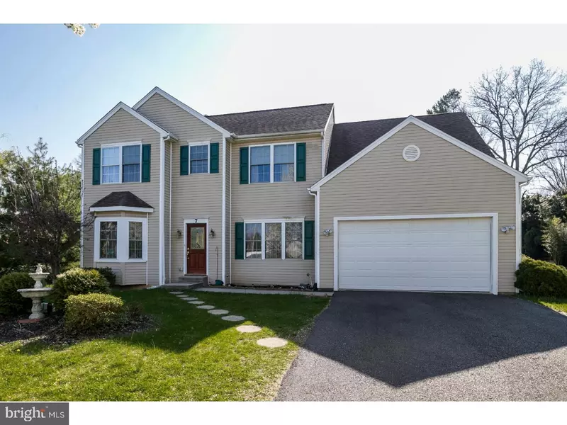 7 JOAC CIR, Royersford, PA 19468