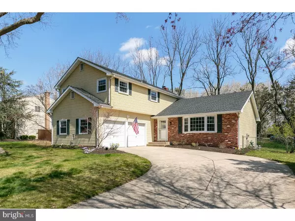 550 PERRY DR, Mount Laurel, NJ 08054