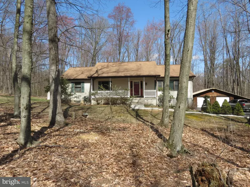 26 LOG CABIN DR, Grantville, PA 17028