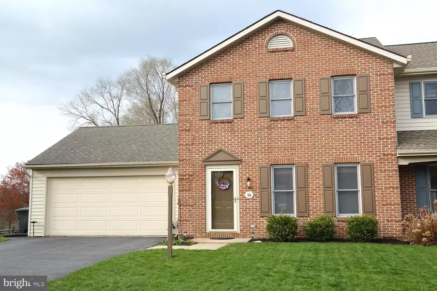 14 SUNRISE DR, Lititz, PA 17543