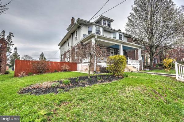 14 E PINE ST, Ephrata, PA 17522