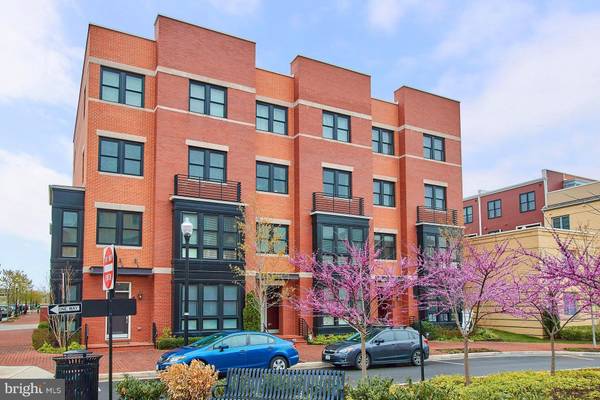 619 HOWELL AVE #101, Alexandria, VA 22301