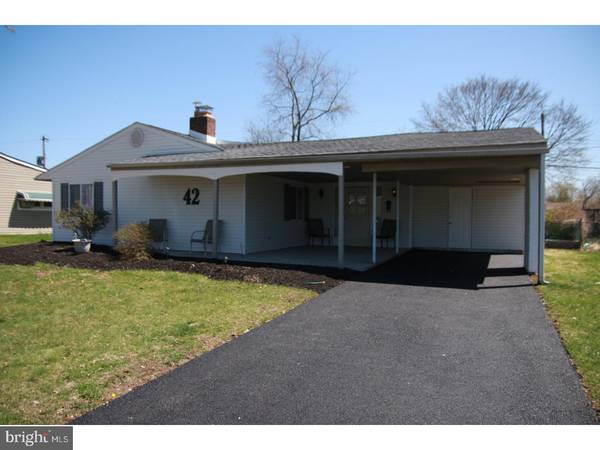 42 PALM LN, Levittown, PA 19054