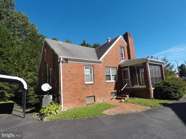 Gordonsville, VA 22942,208 GORDON AVE W