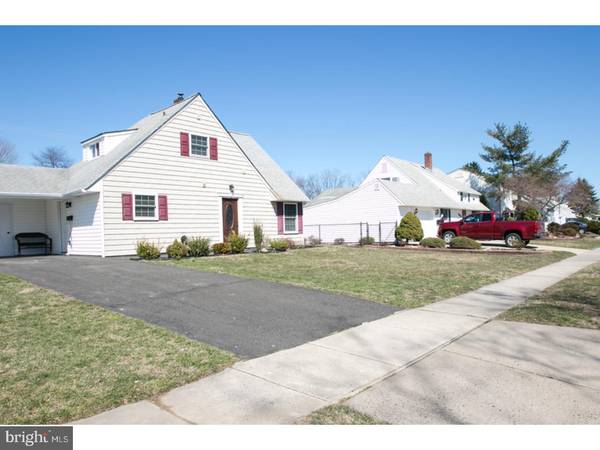 277 N NORTH PARK DR, Levittown, PA 19054