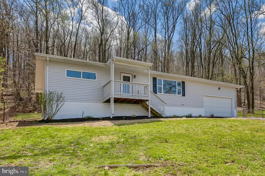 464 MARSH RUN RD, New Cumberland, PA 17070