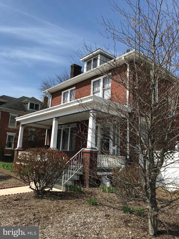 528 S HANOVER ST, Carlisle, PA 17013