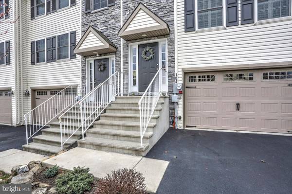 Lancaster, PA 17603,104 GENTLEMENS WAY