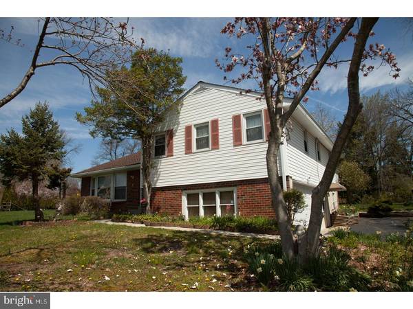 1701 PHEASANT LN, Norristown, PA 19403