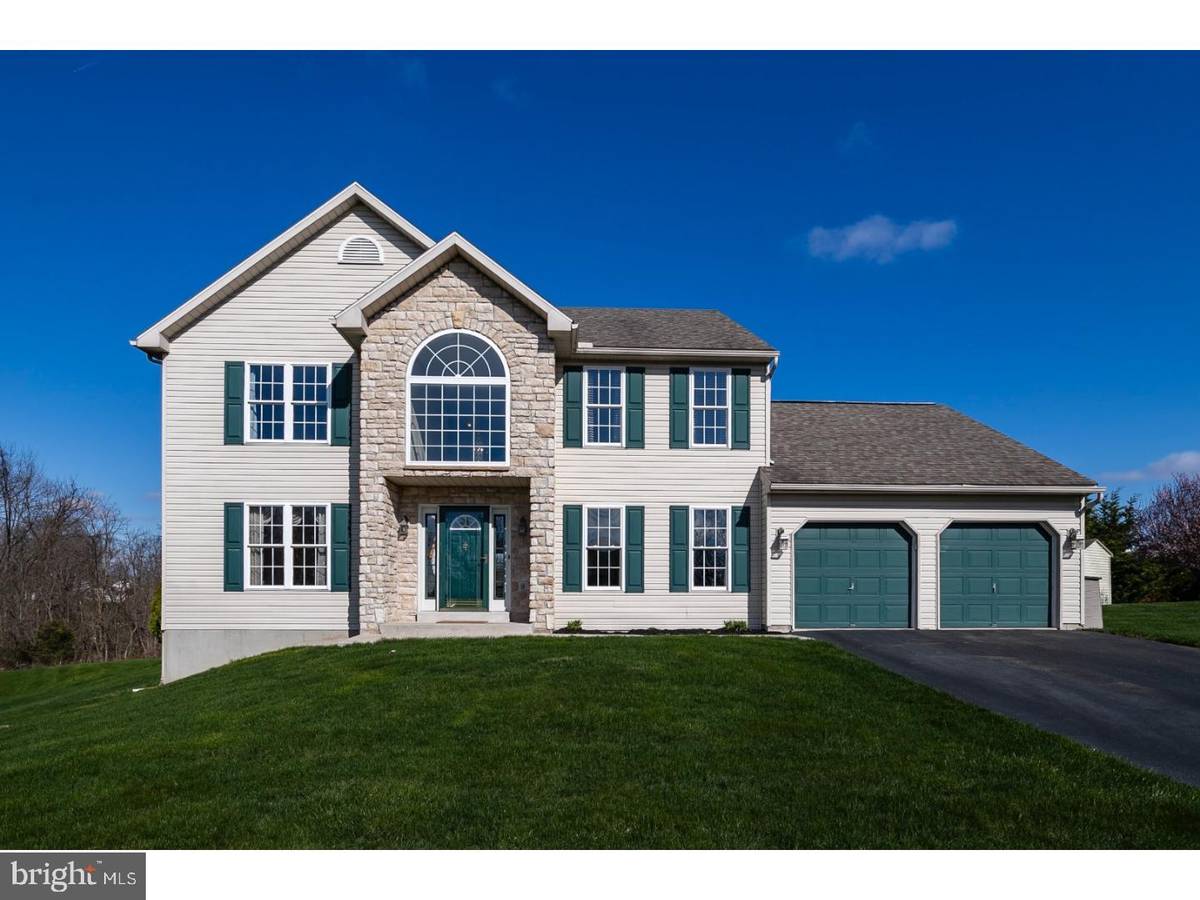 Douglassville, PA 19518,802 MEADOWCREST LN