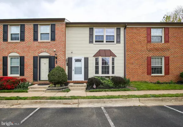 6102 DECLARATION SQ, Alexandria, VA 22312