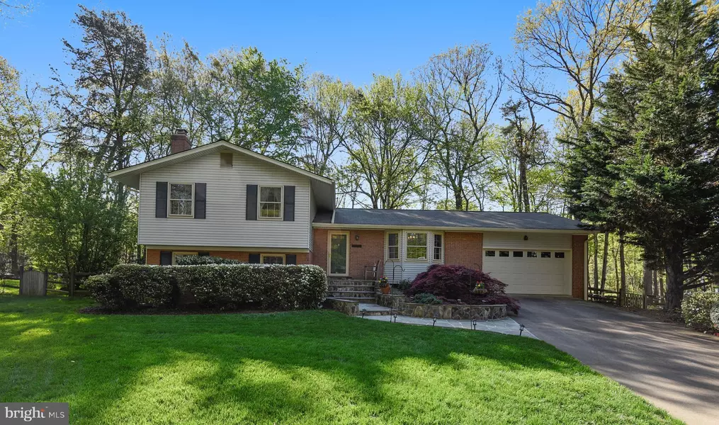 2467 FREETOWN DR, Reston, VA 20191