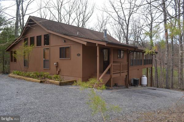 364 WINTERCAMP TRAIL, Hedgesville, WV 25427