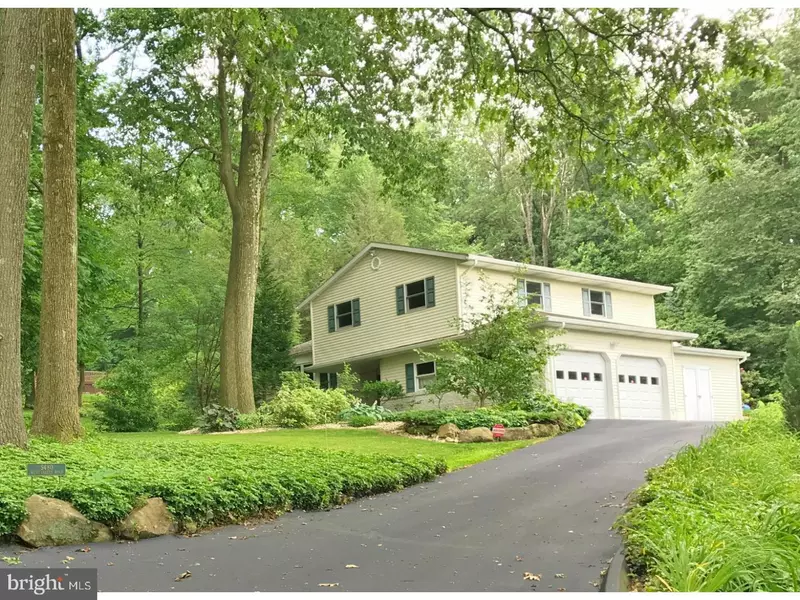 5480 W VALLEY RD, Center Valley, PA 18034