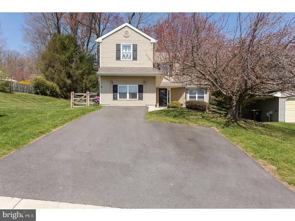 1213 DELAWARE LN, Downingtown, PA 19335