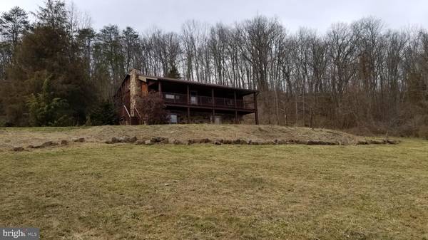 118 DELLVILLE DAM RD, Duncannon, PA 17020