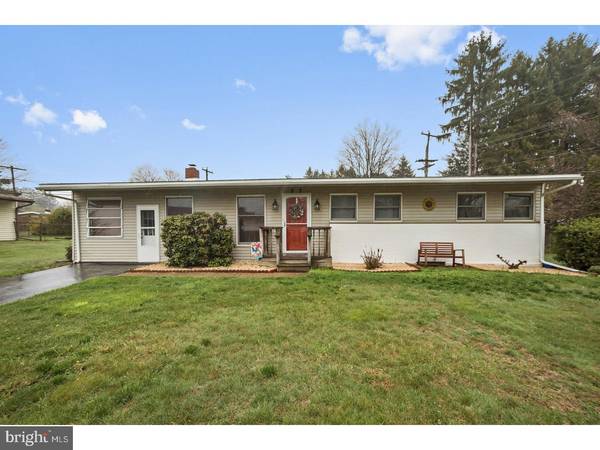 23 ROBIN HOOD LN, Aston, PA 19014