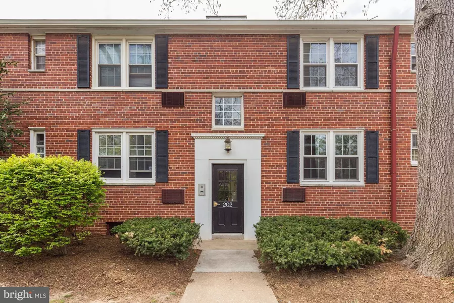 202 GEORGE MASON DR #202-3, Arlington, VA 22203