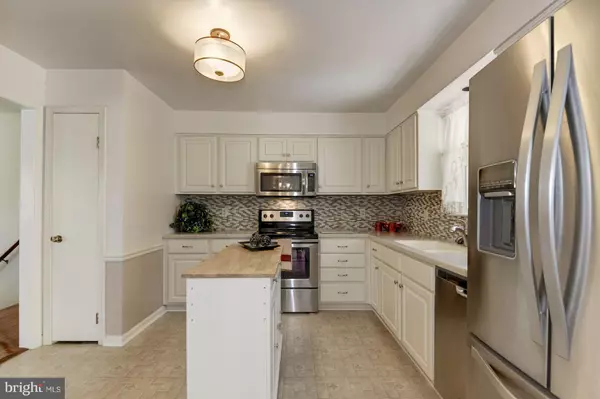 Alexandria, VA 22309,8232 JEPSON PL