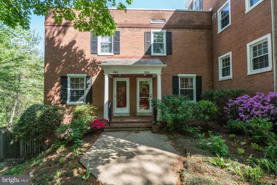 2906 DINWIDDIE ST S, Arlington, VA 22206