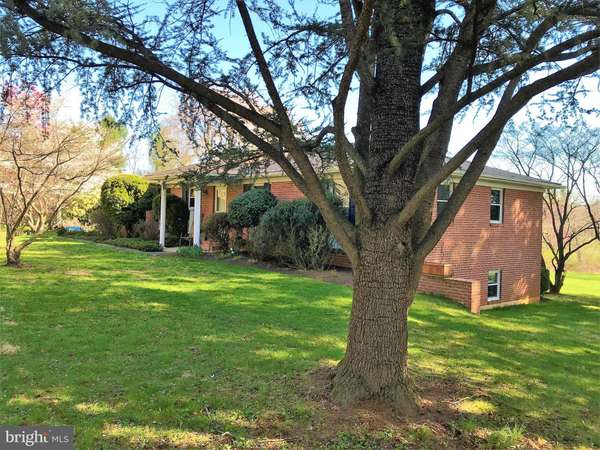 38998 BOLINGTON RD, Lovettsville, VA 20180