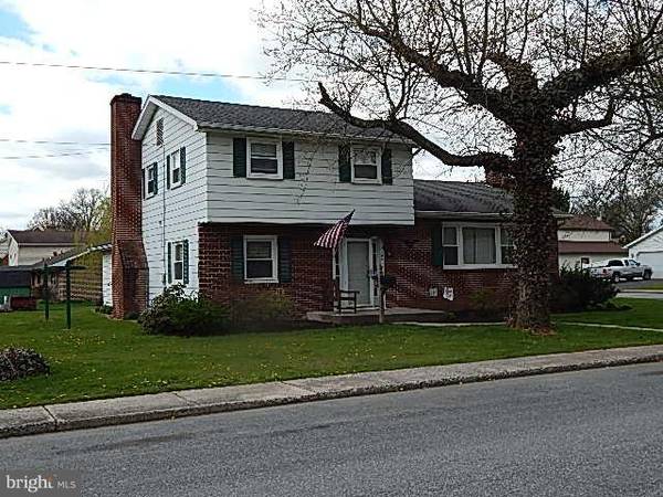 304 READING RD, Shippensburg, PA 17257