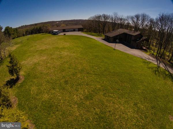 Perkiomenville, PA 18074,8 MEADOW LN