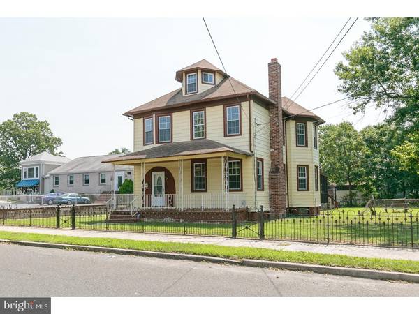 224 E WASHINGTON ST, Riverside, NJ 08075