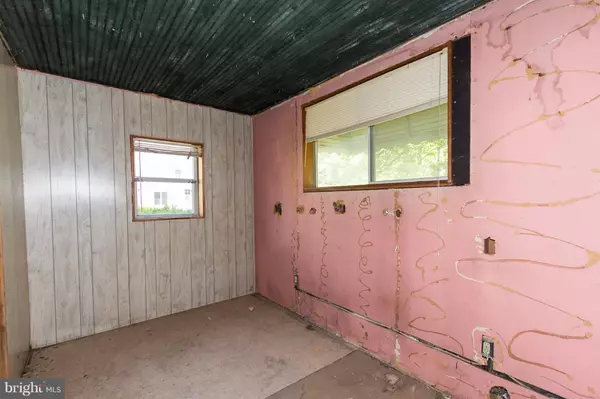 Hanover, MD 21076,7231 WRIGHT RD