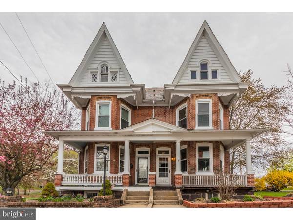 325 W 4TH ST, East Greenville, PA 18041