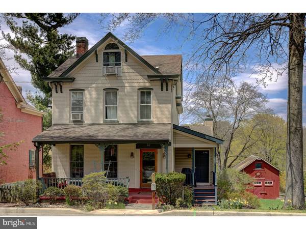 32 LINCOLN AVE, Lambertville, NJ 08530