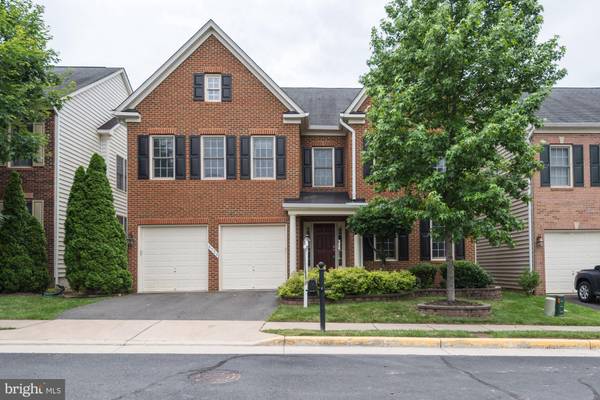 8320 THWAITE HOWE DR, Lorton, VA 22079